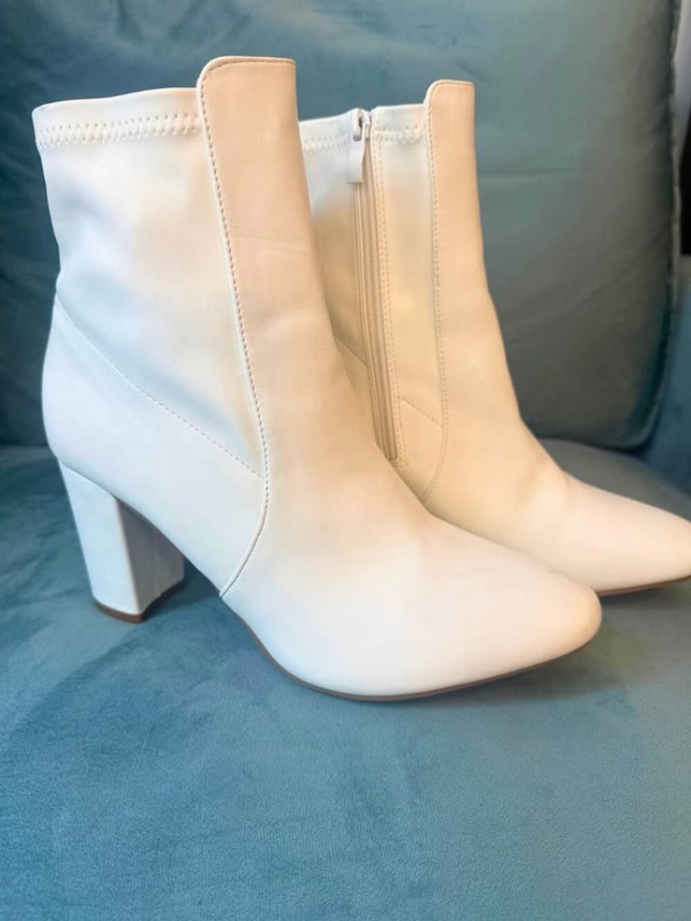 Top Moda White Ankle Booties Block Heel Size 10